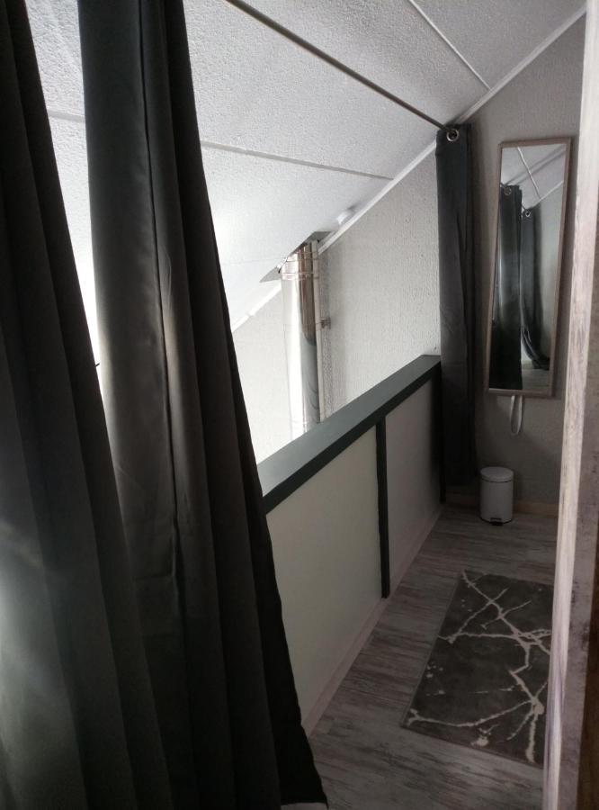 Cocon Douillet Avec Chaleur Ambiante Du Poele A Pellets Hastiere-par-dela Exterior foto